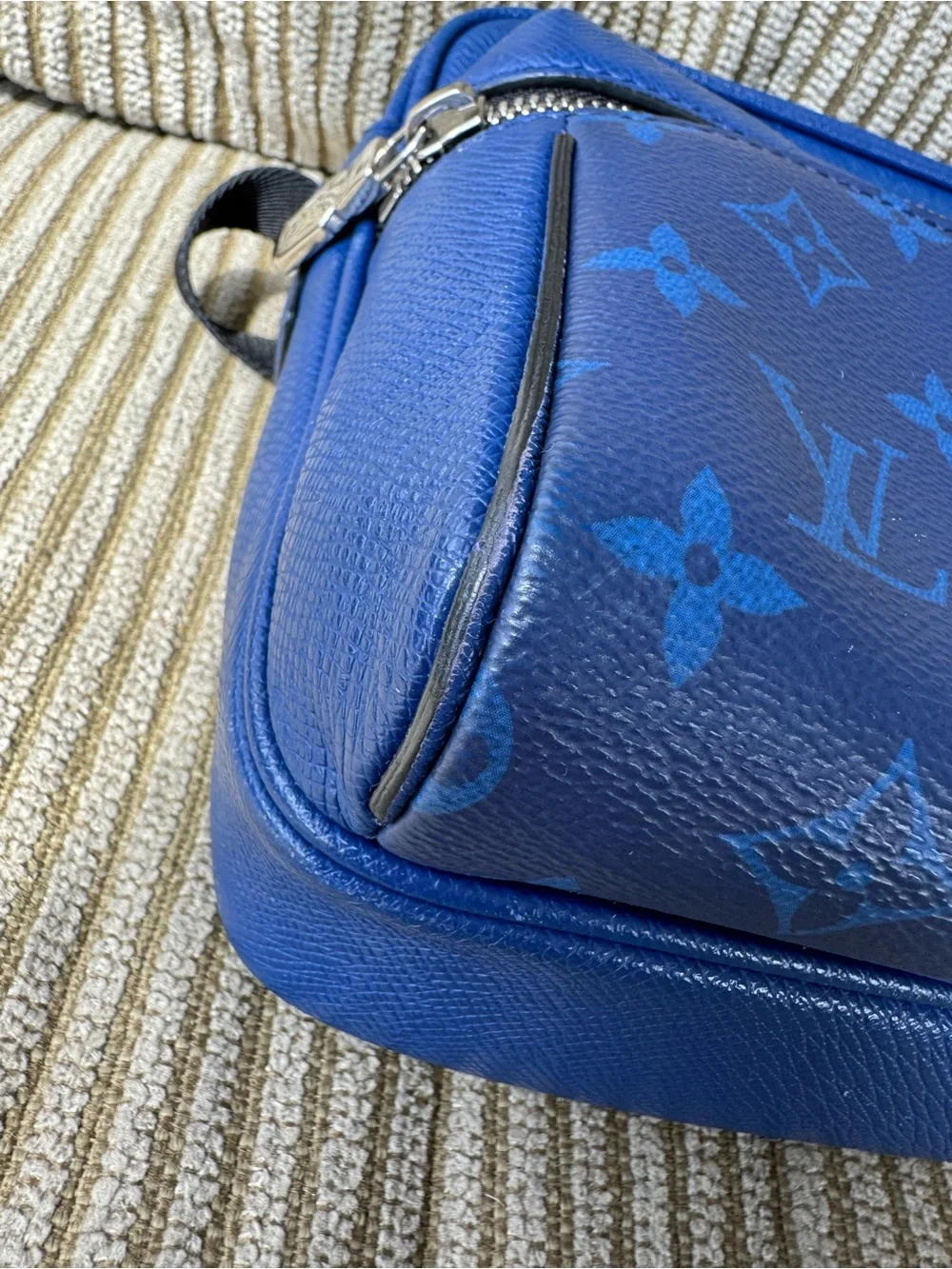Louis Vuitton Outdoor Messenger PM Taigarama w/COA and Dust Bag - Unisex